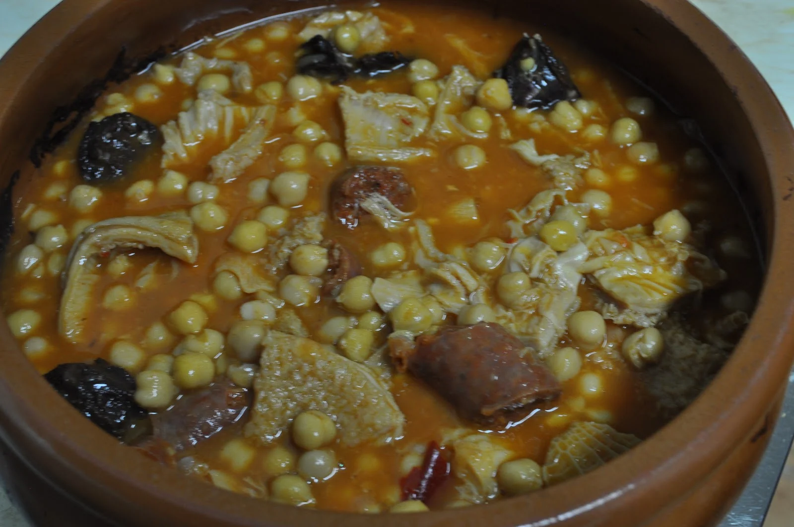Cazuela de potaje de garbanzos